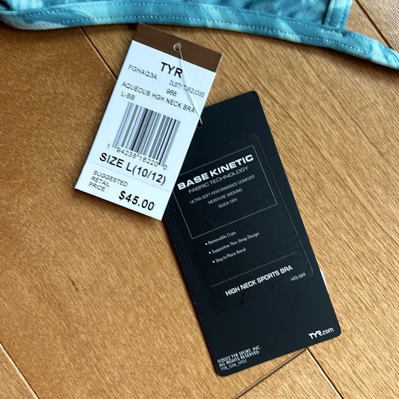 TYR Sports Bra - Picture 3 of 5